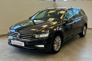 VOLKSWAGEN Passat Variant 2.0 TDI DSG *UNICO PRO