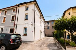 Porzione di casa completamente ristrutturata in Cl