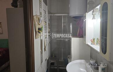 SOLUZIONE INDIPENDENTE CON DOPPI SERVIZI IN CENTRO