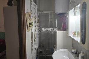 SOLUZIONE INDIPENDENTE CON DOPPI SERVIZI IN CENTRO