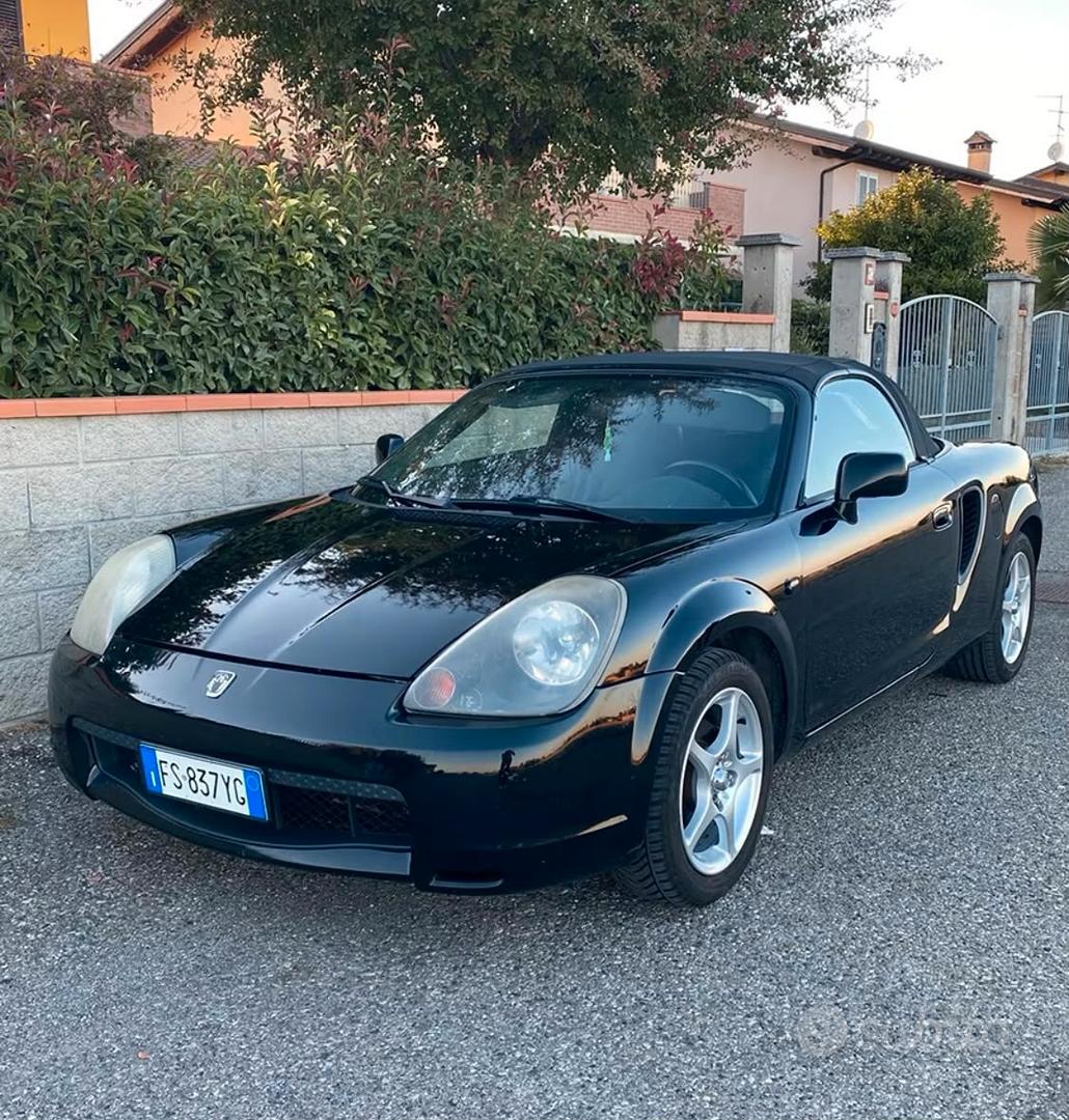 Toyota MR2 (99-06)