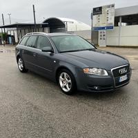 AUDI A4 B7 2.0 140