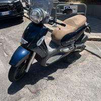 Permuto Aprilia Scarabeo 400ie