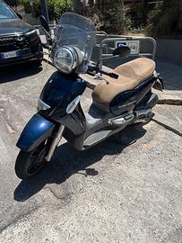 Permuto Aprilia Scarabeo 400ie