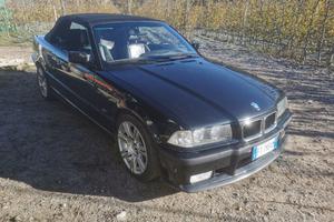 BMW 320i Cabrio