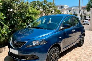 Lancia Ypsilon 1.0 70cv GOLD ibrida