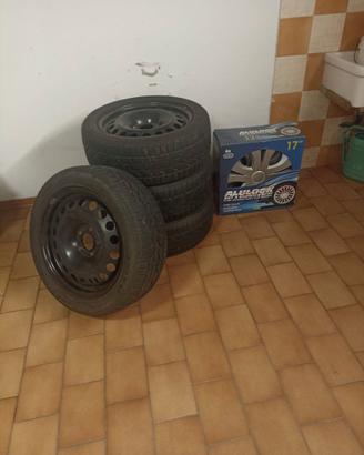 4 ruote invernali 225/25 R17