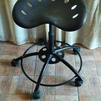 Sgabello Regolabile con Sedile Ergonomico