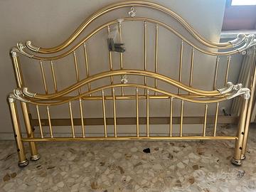 Letto matrimoniale in ottone