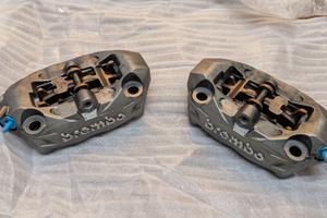 Pinze Brembo P4 32 + Pastiglie 95% (Ex Ducati)