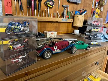 Modellini auto moto statuine