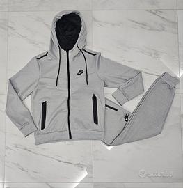 Tuta nike imitazione 