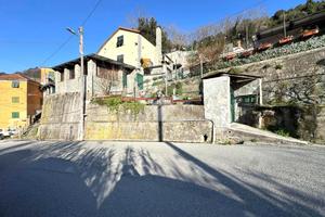 VILLA SINGOLA A GENOVA