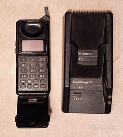 Cellulare Vintage Motorola MicroTAC 8700 Vip