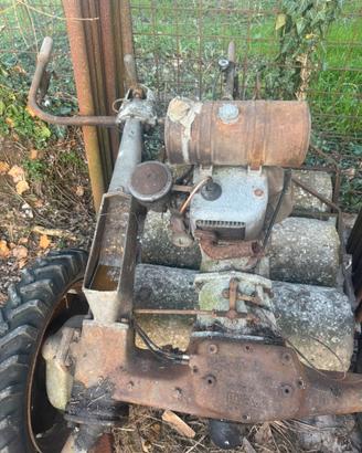 Falciatrice laverda tipo bcs per ricambi o restaur