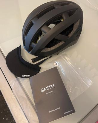 Casco + abbigliamento bici