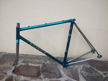 Telaio vintage da corsa Tonino