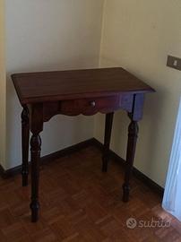 Tavolino da ingresso stile classico