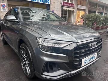 Audi Q8 55 TFSI quattro tiptronic