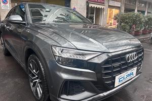 Audi Q8 55 TFSI quattro tiptronic