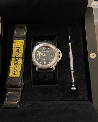 Panerai luminor submersible