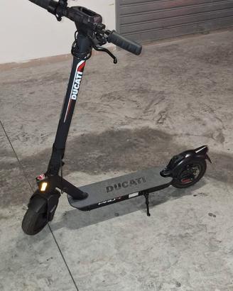 Monopattino DUCATI PRO 2 PLUS