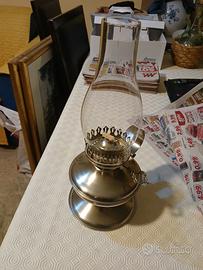 Lampada a olio minerale