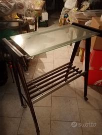 Porta tv vintage con ruote 