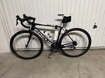 Bicicletta Corsa Focus