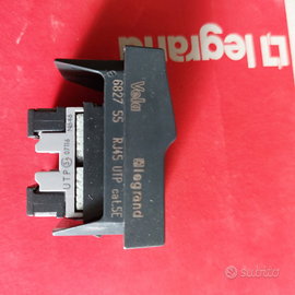 Legrand 682785 connettore rj45 vela
