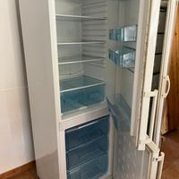 Frigorifero con freezer a cassetti