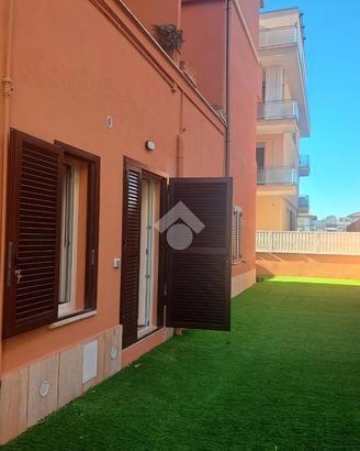 2 LOCALI A ROMA