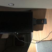 Moove 22 led smart tv camper con novus supporto
