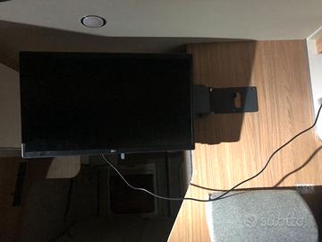 Moove 22 led smart tv camper con novus supporto