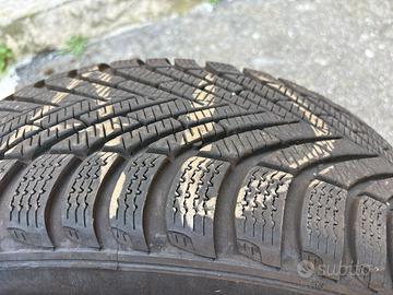 4 ruote invernali Pirelli + cerchi lega Audi 17"