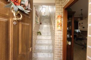 Terracielo indipendente a Galati con terrazzo