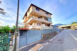 3 LOCALI A TORRE DEL GRECO