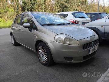 Fiat Grande Punto 1.3 MJT 75 CV 5 porte Active