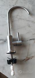 rubinetto una via per acqua filtrata 
