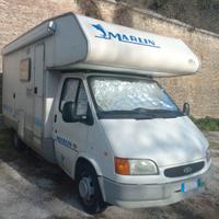 Camper Ford 2.5TD del 2000 6 letti 6 mt garage