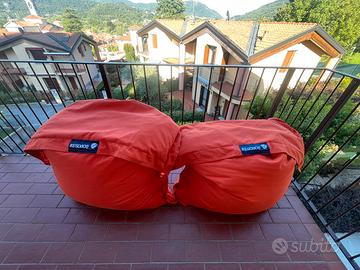 Pouf arancioni comodi, vendibili singolarmente