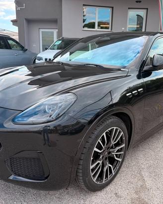 Maserati Grecale MHEV 330 CV AWD Modena