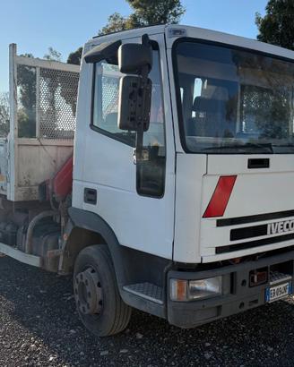 IVECO EUROCARGO 80 E 15 CON GRU