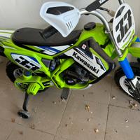 Moto elettrica x bambini 12 volt