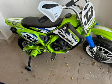 Moto elettrica x bambini 12 volt