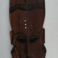 maschere etniche in legno 