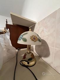 Lampada da tavolo vetro dipinto base in ottone