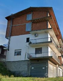 2 Appartamenti al Grezzo e Locale Commerciale