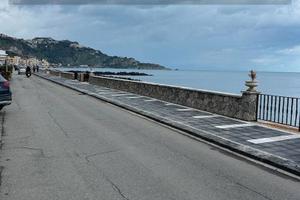 Soluzione semindipendente a Giardini Naxos
