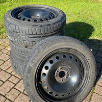 Cerchi in ferro 16'' 4 fori + gomme invernali